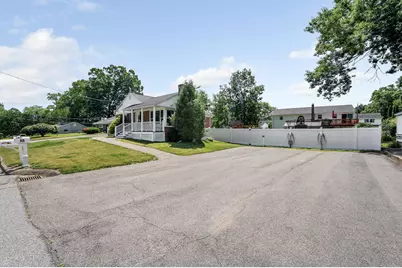 15 Irving Street, Salem, NH 03079 - Photo 26