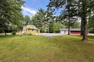 258 Maple St, Newport, NH 03773 - Photo 2