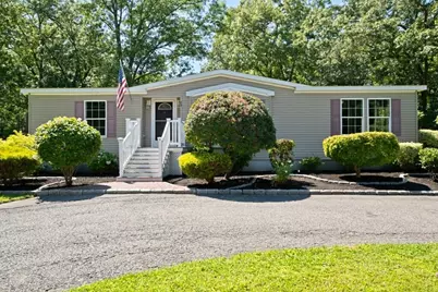 90 Alison Drive, Seabrook, NH 03874 - Photo 2