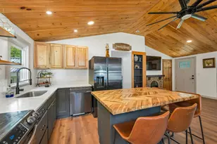 28 Mt Vernon St, Farmington, NH 03835 - Photo 4
