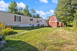 109 Pumpkin Hollow Rd, Barrington, NH 03825 - Photo 2