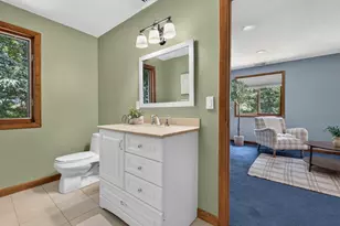 8 Seasons Ln, Londonderry, NH 03053 - Photo 30