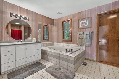 8 Seasons Lane, Londonderry, NH 03053 - Photo 32