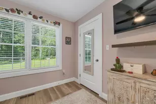 16 Regency Ct, Rochester, NH 03867 - Photo 38