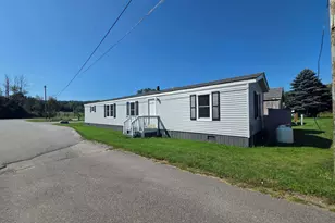 15 Cedar St, Colebrook, NH 03576 - Photo 34