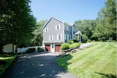 7 Harmony Drive, Londonderry, NH 03053 - Photo 2