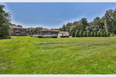 134 Abbott Farm Lane #134, Hudson, NH 03051 - Photo 2