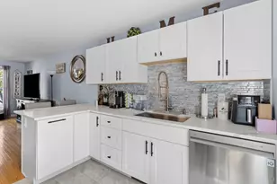 61 Dicandra Dr, Bow, NH 03304 - Photo 8
