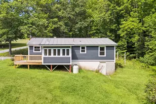 489 Campbell St, Hartford, VT 05001 - Photo 4