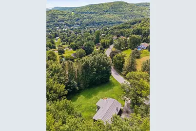489 Campbell Street, Hartford, VT 05001 - Photo 44