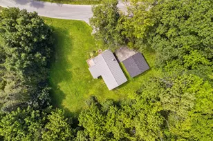 489 Campbell St, Hartford, VT 05001 - Photo 6