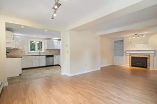 22 Church St, Farmington, NH 03835 - Photo 10