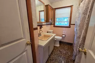 15 Budron Ave, Salem, NH 03079 - Photo 18