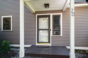 20 Kirriemuir Rd, Stratham, NH 03885 - Photo 2