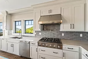 4 Skyline Dr, Hebron, NH 03241 - Photo 16