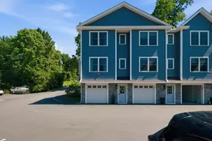 32 Charter St, Exeter, NH 03833 - Photo 2