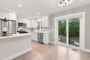32 Charter St, Exeter, NH 03833 - Photo 6