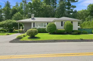 33 Palomino Ln, Bedford, NH 03110 - Photo 1