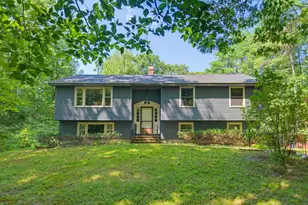 42 Great Oak Dr, Chester, NH 03036 - Photo 1