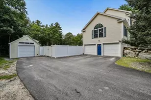 110 Middle Rd, Deerfield, NH 03037 - Photo 16