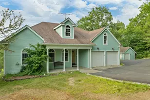109 Ledgeside Ln, Plymouth, NH 03264 - Photo 1