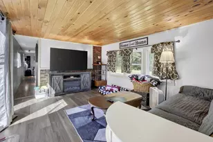 38 Cherry St, Belmont, NH 03220 - Photo 4