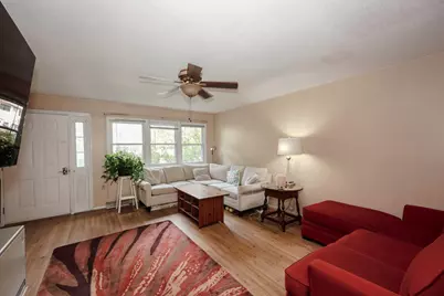 9 Pine Isle Drive #B, Derry, NH 03038 - Photo 2