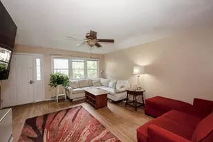 9 Pine Isle Dr, Derry, NH 03038 - Photo 2