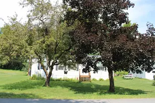 28 Huron St, Whitefield, NH 03598 - Photo 4