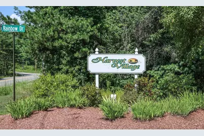 8 Rainbow Drive, Londonderry, NH 03053 - Photo 1