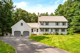 10 McKinney Dr, Hudson, NH 03051 - Photo 1