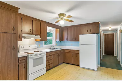11 Massachusetts Avenue, Meredith, NH 03253 - Photo 14