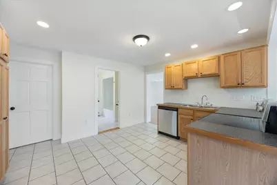 10 Cottage Street, Exeter, NH 03833 - Photo 4