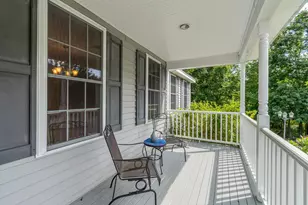 13 Lantern Dr, Sandown, NH 03873 - Photo 2