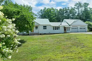 27 Village Ln, Conway, NH 03818 - Photo 6