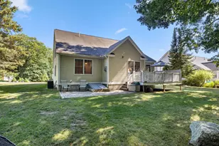 10 Cortland Ave, Stratham, NH 03885 - Photo 6