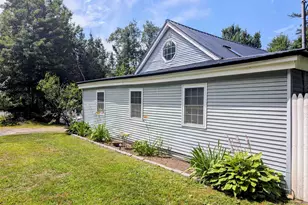 143 Elm St, Lancaster, NH 03584 - Photo 8