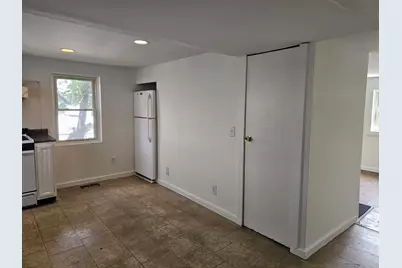 8A &amp; 8B Jackson Street, Nashua, NH 03060 - Photo 8