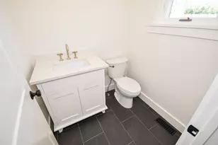 5 McCooey Dr, Dover, NH 03820 - Photo 18