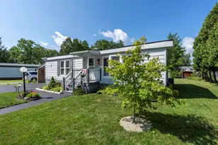 128 Partridge Ln, Goffstown, NH 03045 - Photo 4