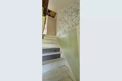 260 Sullivan Street, Claremont, NH 03743 - Photo 16
