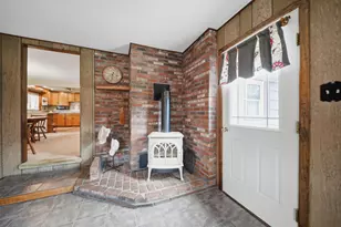 8 Otis Ave, Salem, NH 03079 - Photo 10