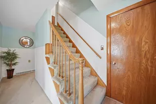 8 Otis Ave, Salem, NH 03079 - Photo 4