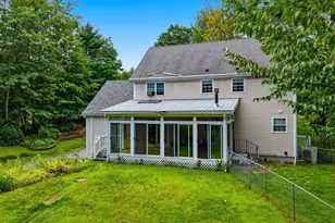 28 Chelsea Ct, Henniker, NH 03242 - Photo 4