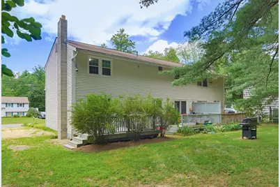 10 Woodburn Drive #C, Litchfield, NH 03052 - Photo 4