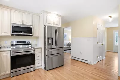 694 Walnut Street, Manchester, NH 03104 - Photo 8