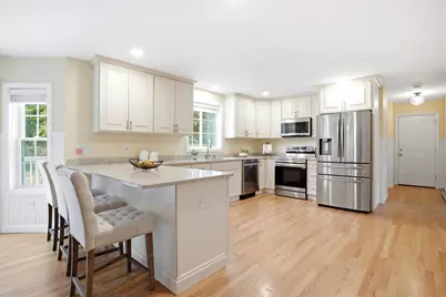 694 Walnut Street, Manchester, NH 03104 - Photo 6