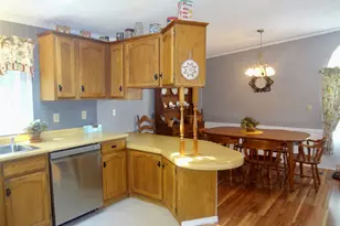 60 Manfield Ct, Laconia, NH 03249 - Photo 6