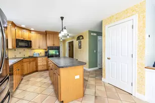 230 Hoit Rd, Concord, NH 03301 - Photo 8