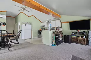 51 High St, Epping, NH 03042 - Photo 6